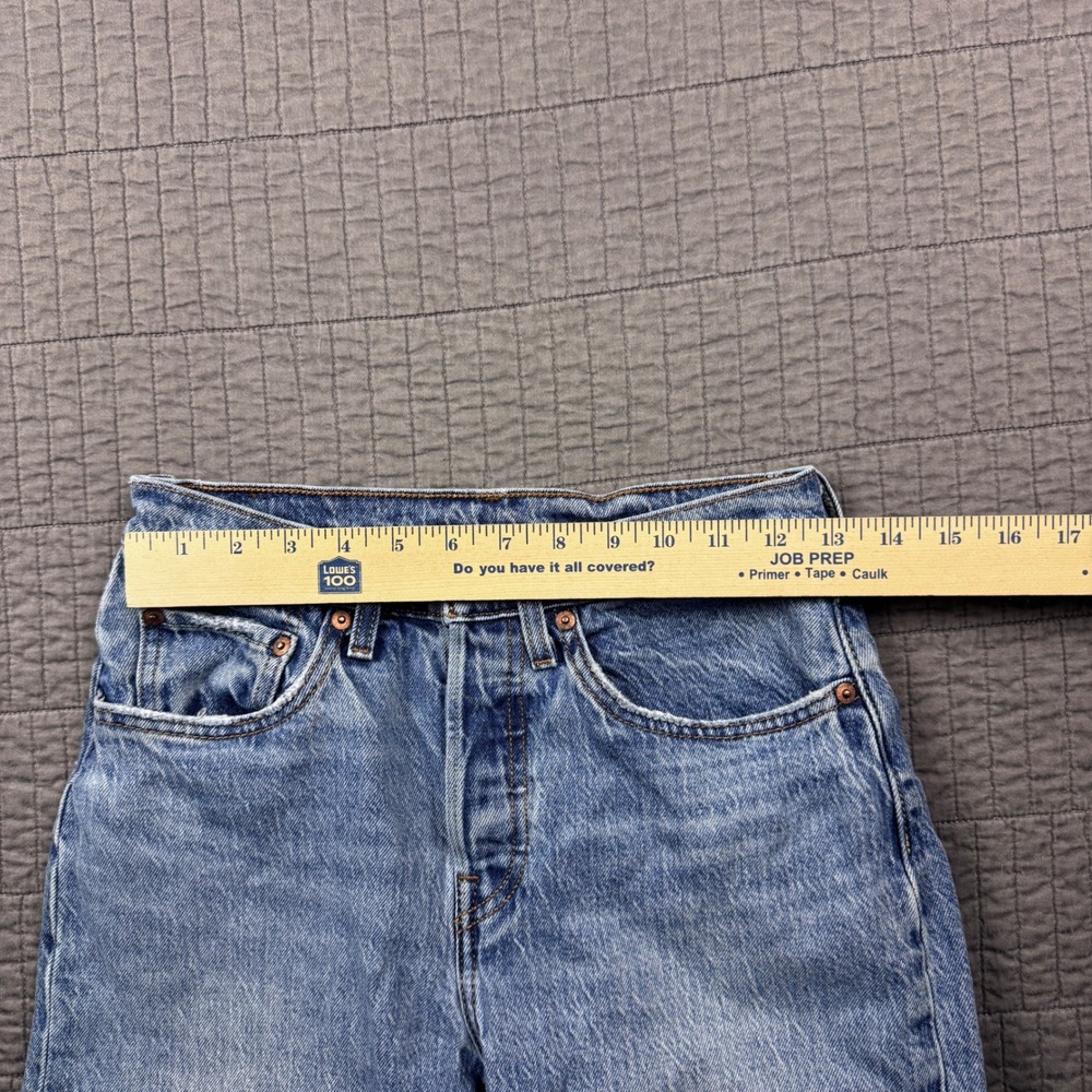 Levis 501 Original Mid Rise Straight Leg Jeans Women 26x26 (26x25 )Light Wash - Picture 10 of 14